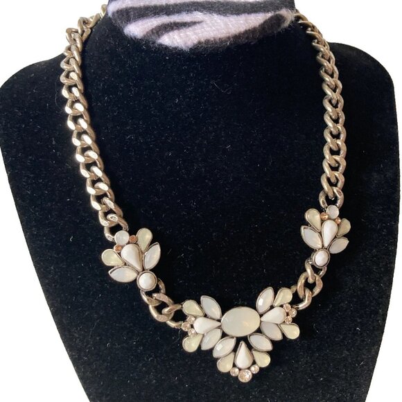 The Unbranded Brand Jewelry - Preloved Y2k flower statement rhinestone silver tone chain necklace vintage
